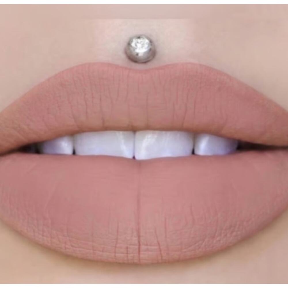 Jeffree Star Velour Liquid Matte Mannequin Beige Nude Lipstick New in Box